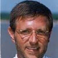 Gustavo Deco