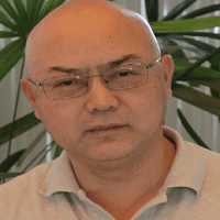 Zhen Huang