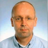 Peter J. Lansberg