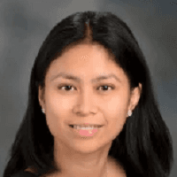 Maxine J De La Cruz