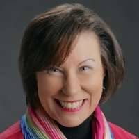 Pamela Wartian Smith