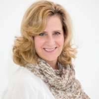 Tammy Lowry