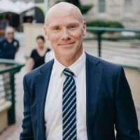 Chris Lonsdale