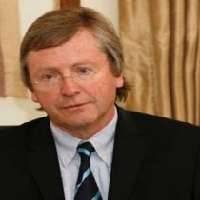 Angus Dalgleish