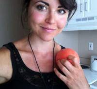 Denise  Minger