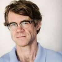 Lars  H. Lund